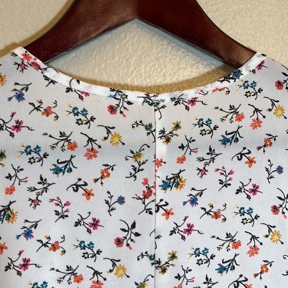 Gap Floral Ruffle Sleeve Office Blouse - Picture 7 of 10